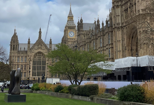Arriving at Parliament ready for the repair event